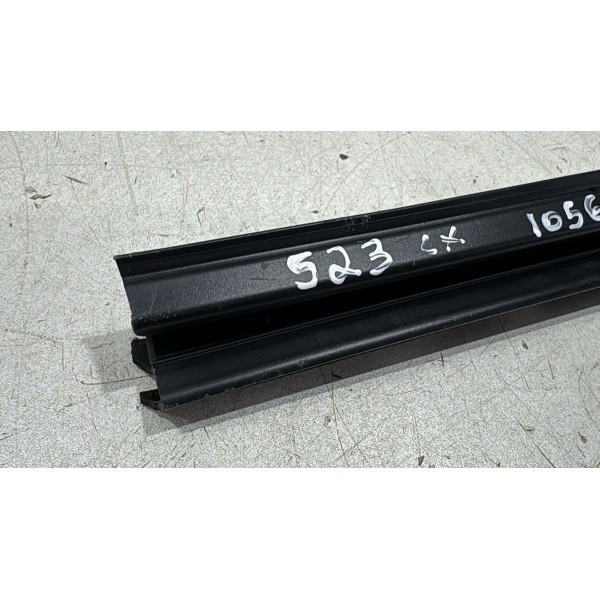 Pestana Interna Traseira Direita Vw Amarok 2013 2014 2015 Preto Pestana Interna Traseira Direita Vw Amarok 2013 2014 2015 Preto