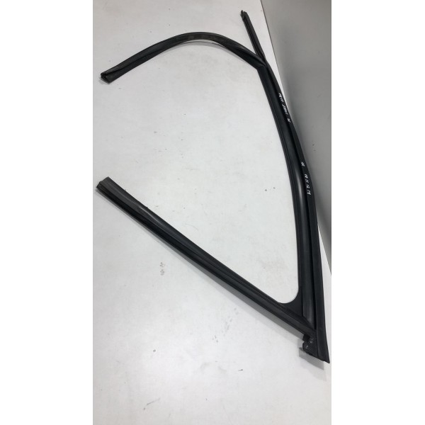 Canaleta Vidro Dianteira Esquerda Audi A4 2010 Á 2014 Preto Canaleta Vidro Dianteira Esquerda Audi A4 2010 Á 2014 Preto