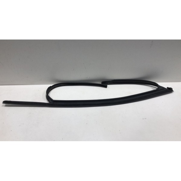 Canaleta Vidro Dianteira Esquerda Audi A4 2010 Á 2014 Preto Canaleta Vidro Dianteira Esquerda Audi A4 2010 Á 2014 Preto