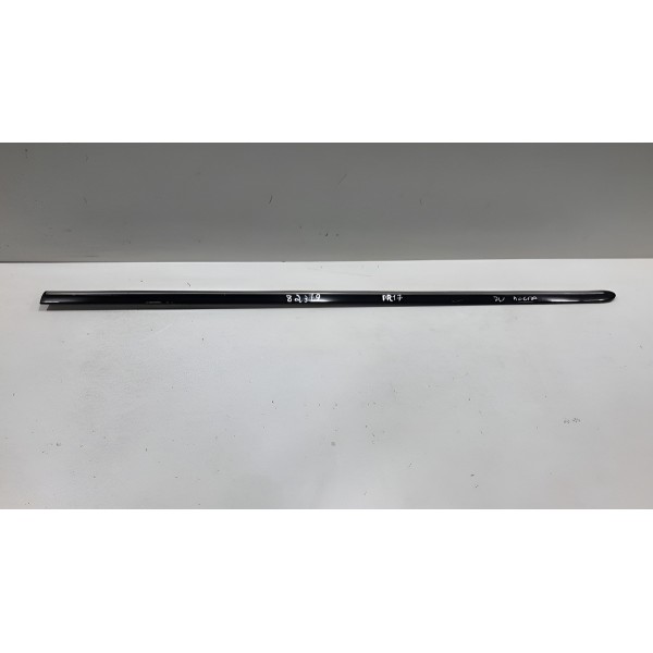 Friso Moldura Porta Dianteira Direito Hyundai Azera 08 09 10 Preto Friso Moldura Porta Dianteira Direito Hyundai Azera 08 09 10 Preto