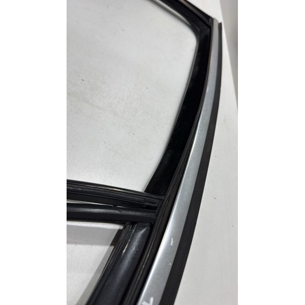 Borracha Canaleta Vidro Traseiro Esquerdo Jetta Sedan 2009 Preto Borracha Canaleta Vidro Traseiro Esquerdo Jetta Sedan 2009 Preto