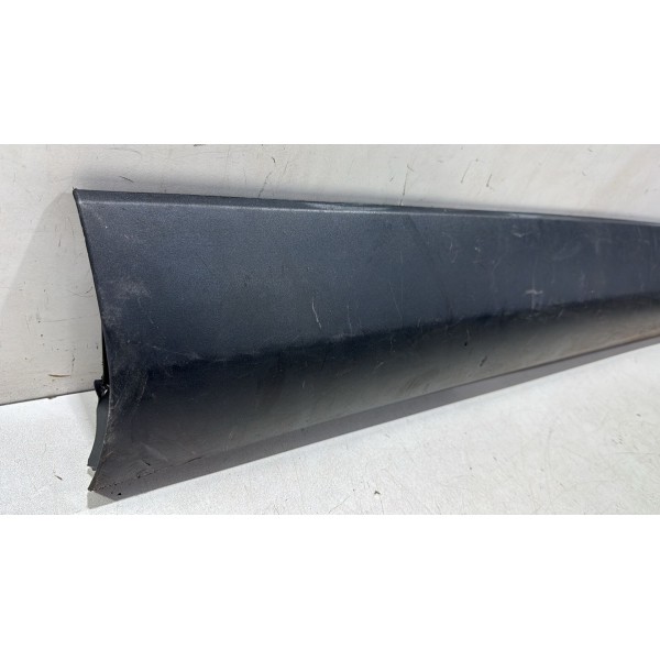 Friso Porta Dianteira Direita Corolla Cross 2023 750730a030 Preto Friso Porta Dianteira Direita Corolla Cross 2023 750730a030 Preto