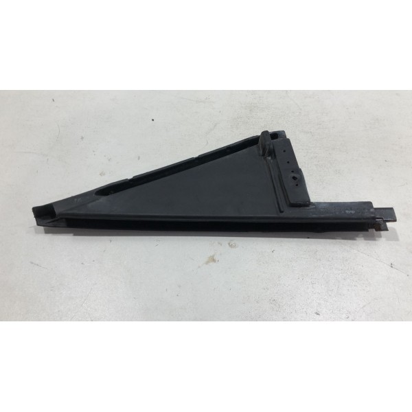 Moldura Vidro Traseiro Direito Tucson Gls 2.0 2009 2010 2011 Moldura Vidro Traseiro Direito Tucson Gls 2.0 2009 2010 2011