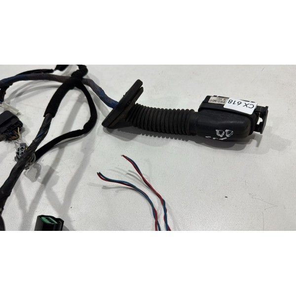 Chicote Da Porta Dianteira Direita Kia Sportage 2011/2012 Chicote Da Porta Dianteira Direita Kia Sportage 2011/2012