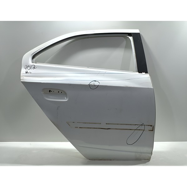 Porta Traseira Direita Onix Prisma 2013 A 2019 Detalhe Branca Porta Traseira Direita Onix Prisma 2013 A 2019 Detalhe Branca