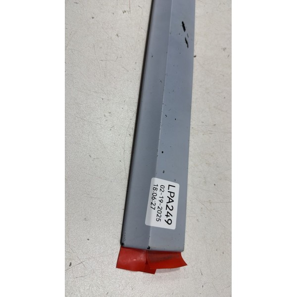 Friso Lateral Cobalt 2012/2016 Dianteira Direita  94732051 Cinza Friso Lateral Cobalt 2012/2016 Dianteira Direita  94732051 Cinza