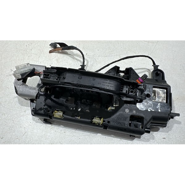 Suporte Maçaneta Dianteiro Esquerdo Audi A5 2.0 2019 Led Dianteira/traseira Suporte Maçaneta Dianteiro Esquerdo Audi A5 2.0 2019 Led Dianteira/traseira