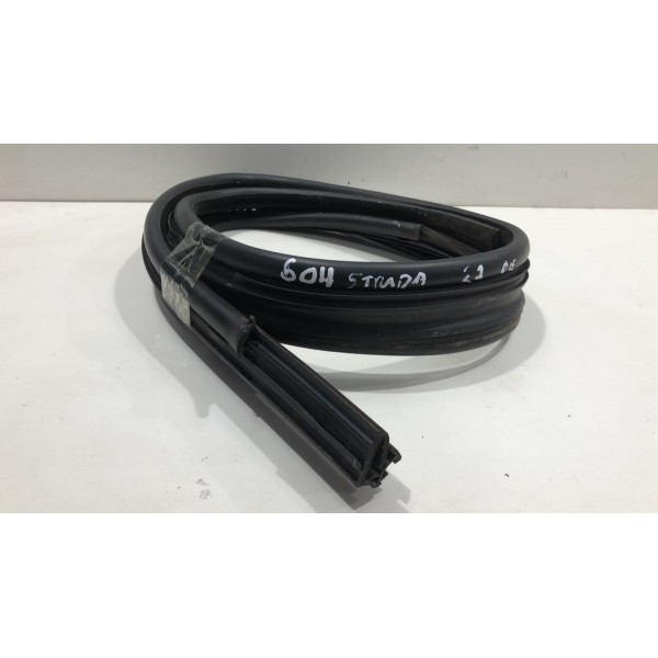 Borracha Canaleta Vidro Dianteira Esquerda Fiat Strada 22 23 Borracha Canaleta Vidro Dianteira Esquerda Fiat Strada 22 23