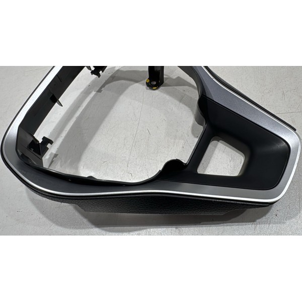 Moldura Volante Corolla Hybrido 2020/2024