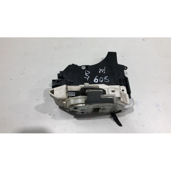 Fechadura Traseira Esquerda Mitsubishi Outlander 2007 A 2012 Fechadura Traseira Esquerda Mitsubishi Outlander 2007 A 2012