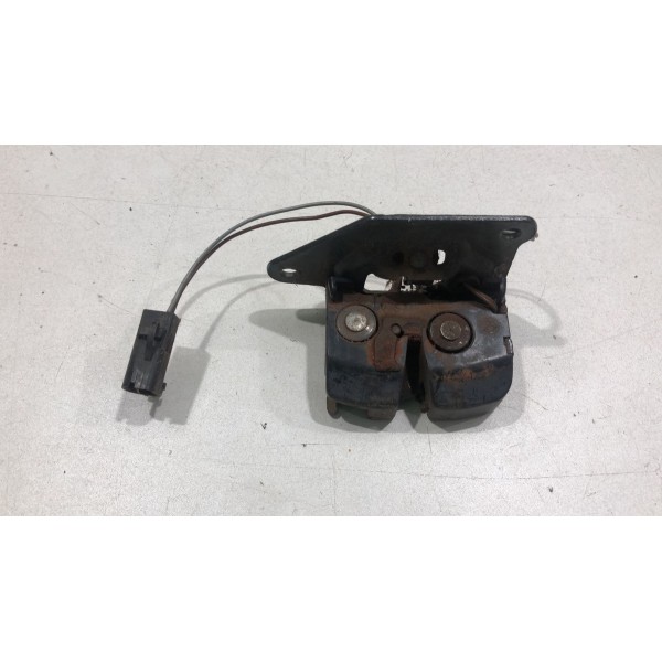 Fechadura Tampa Porta Malas Fiat Palio Adventure 2002 03 04 Fechadura Tampa Porta Malas Fiat Palio Adventure 2002 03 04