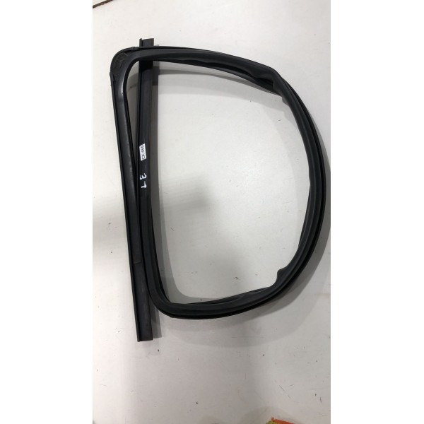 Borracha Caneleta Vidro Dianteira Esquerda Gm Sonic 2011/14 Preta Borracha Caneleta Vidro Dianteira Esquerda Gm Sonic 2011/14 Preta