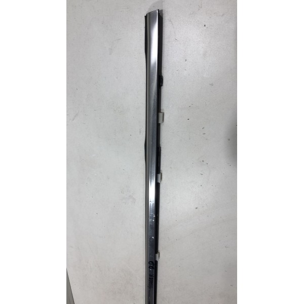 Pestana Externa Traseira Direita Gm Tracker 2014 A 2019 Cromada Pestana Externa Traseira Direita Gm Tracker 2014 A 2019 Cromada