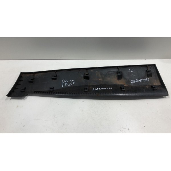 Friso Porta Traseira Direita Gm Tracker 2020 Á 2024 Preto Friso Porta Traseira Direita Gm Tracker 2020 Á 2024 Preto