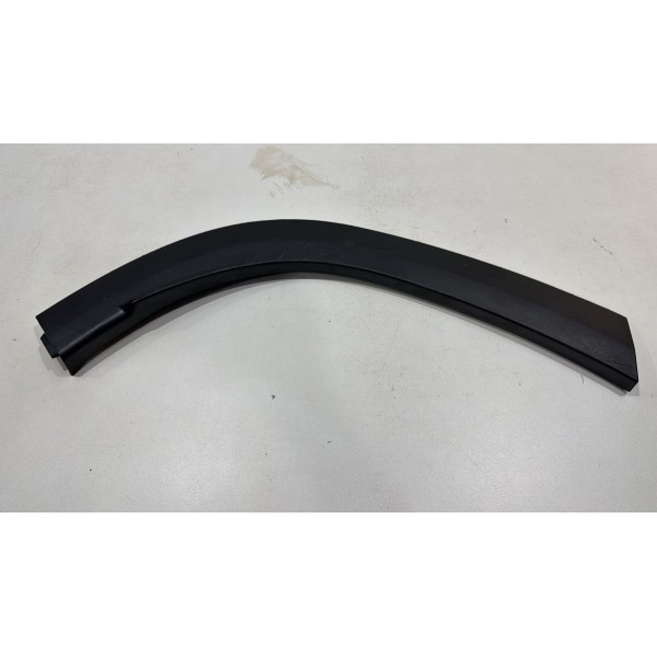 Moldura Paralama Traseiro Direito Tracker 2016 Á 21 Original Moldura Paralama Traseiro Direito Tracker 2016 Á 21 Original