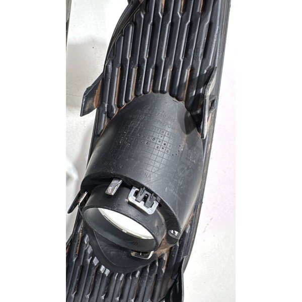 Moldura Farol Milha Direito Cruze 2017 18 2019 Orig Detalhes Preto Moldura Farol Milha Direito Cruze 2017 18 2019 Orig Detalhes Preto