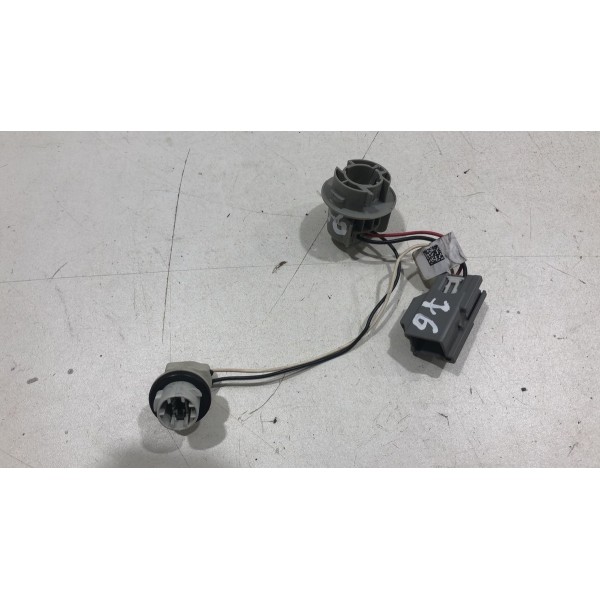 Chicote Soquete Lanterna Direita Tampa Focus Sedan 2016 Á 20 Direito/passageiro Vermelho Chicote Soquete Lanterna Direita Tampa Focus Sedan 2016 Á 20 Direito/passageiro Vermelho