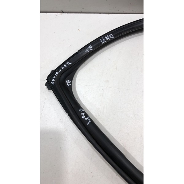 Canaleta Porta Traseira Esquerda Outlander Gt 2014/2015