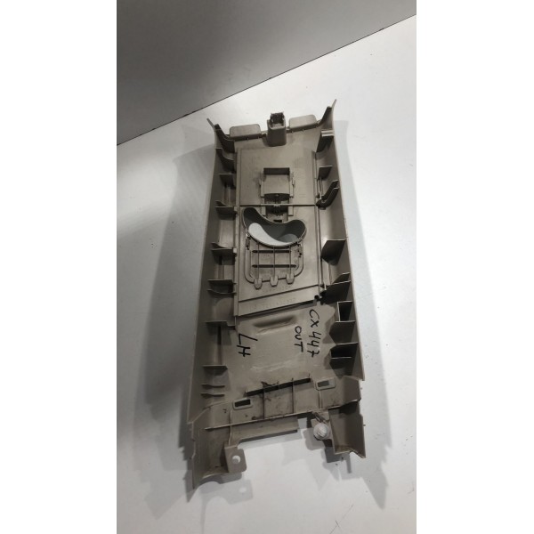 Acabamento Coluna Central Esquerda Outlander Gt 2014/2015 Acabamento Coluna Central Esquerda Outlander Gt 2014/2015