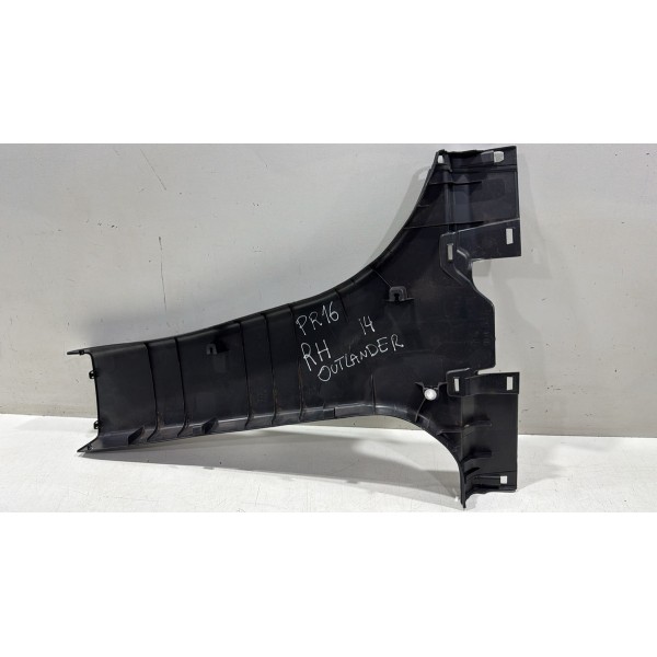 Acabamento Coluna Direita  Outlander Central 2014/2019