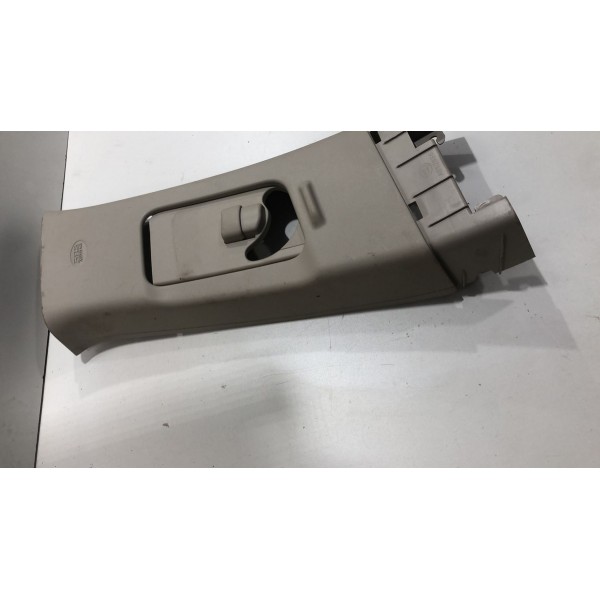 Acabamento Superi Direito Coluna Central Outlander 2014 2015 Acabamento Superi Direito Coluna Central Outlander 2014 2015