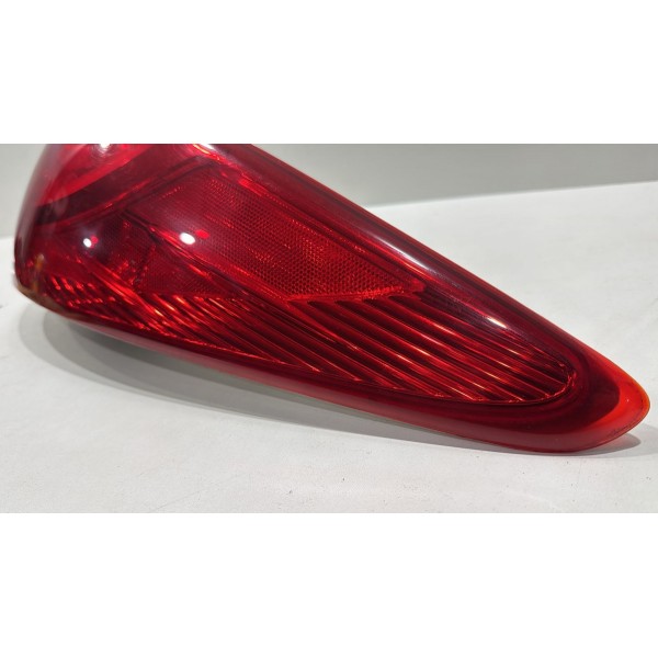 Lanterna Direita Hyundai Ix35 2011 Á 2019 924022s0 Direito/passageiro Vermelho Lanterna Direita Hyundai Ix35 2011 Á 2019 924022s0 Direito/passageiro Vermelho