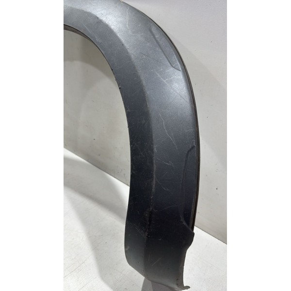 Moldura Do Paralama Dianteiro Direito Fiat Strada 2013/2020 Moldura Do Paralama Dianteiro Direito Fiat Strada 2013/2020
