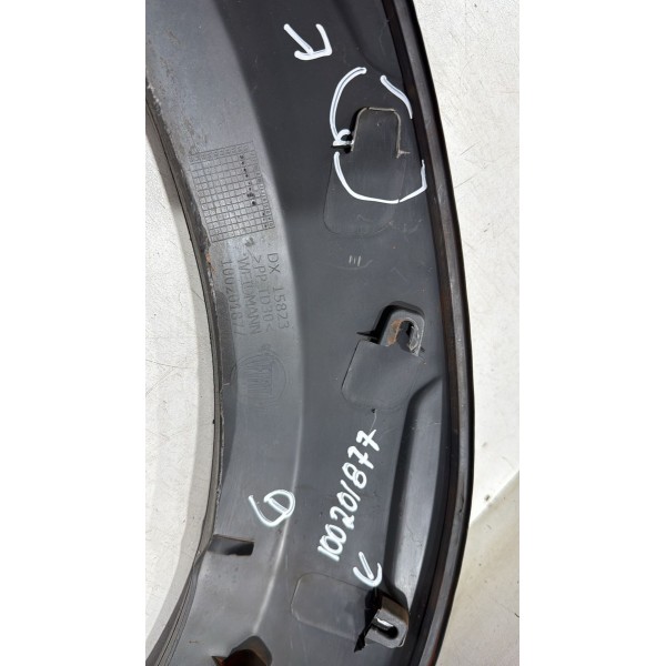 Moldura Do Paralama Dianteiro Direito Fiat Strada 2013/2020 Moldura Do Paralama Dianteiro Direito Fiat Strada 2013/2020