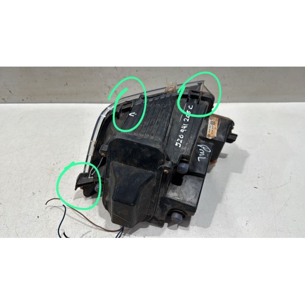 Farol Milha Cross-fox 2015 Á 2018 Esquerdo Avaria Farol Milha Cross-fox 2015 Á 2018 Esquerdo Avaria