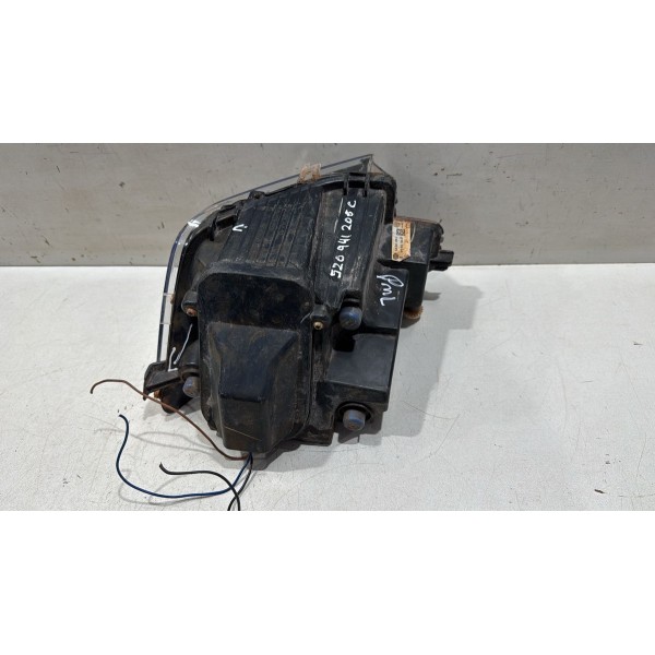 Farol Milha Cross-fox 2015 Á 2018 Esquerdo Avaria Farol Milha Cross-fox 2015 Á 2018 Esquerdo Avaria