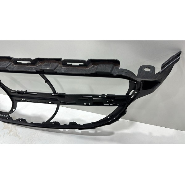 Moldura Base Grade Mercedes C180 C200 C250 2015 2016 2018 Preto Preto Moldura Base Grade Mercedes C180 C200 C250 2015 2016 2018 Preto Preto