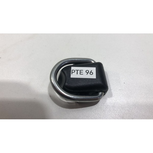 Gancho Trava Porta Malas Jeep Commander Overland 2021/2024 Gancho Trava Porta Malas Jeep Commander Overland 2021/2024