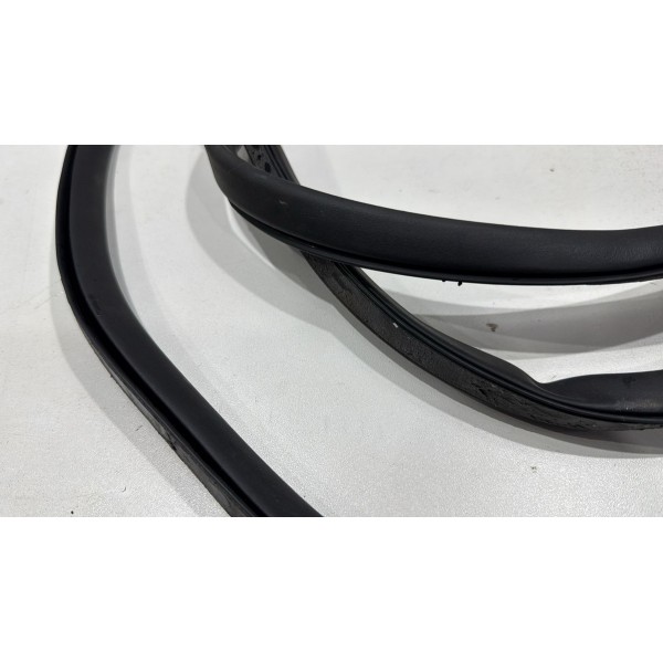 Borracha Guarnição Porta Tras Esquerda Ranger Rover 13/19 Borracha Guarnição Porta Tras Esquerda Ranger Rover 13/19