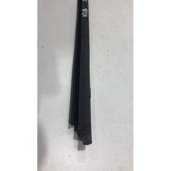 Pestana Interna Traseira Direita Vectra 97 98 99 2000 / 2005 Pestana Interna Traseira Direita Vectra 97 98 99 2000 / 2005