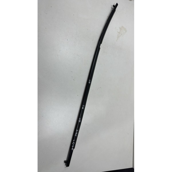 Pestana Externa Traseira Direita Toyota Yaris Sedan 2023/24 Pestana Externa Traseira Direita Toyota Yaris Sedan 2023/24