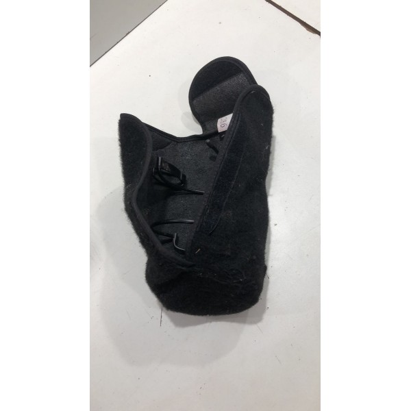 Capa Suporte Extintor Mitsubishi Outlander 2014 2015 2016 Capa Suporte Extintor Mitsubishi Outlander 2014 2015 2016