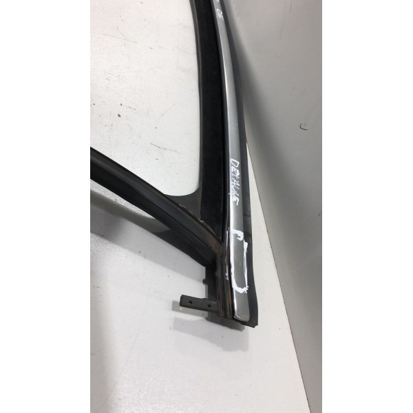 Borracha Guia Canaleta Porta Dianteira Esquerda Jetta 6 Á 10 Cromado