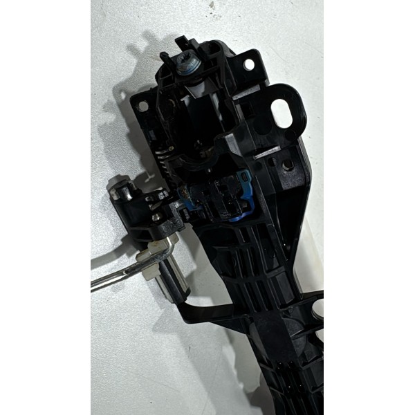 Maçaneta Externa Dianteira Direita Toyota Yaris 2021 Á 2023 Branco Maçaneta Externa Dianteira Direita Toyota Yaris 2021 Á 2023 Branco