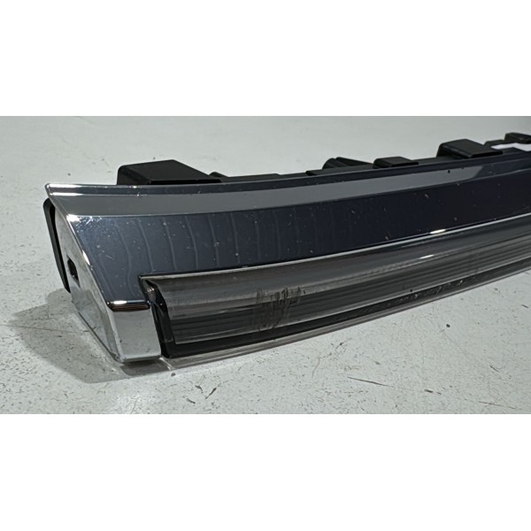 Luz Led Direita Grade Frontal Vw Taos Original 2023 2024