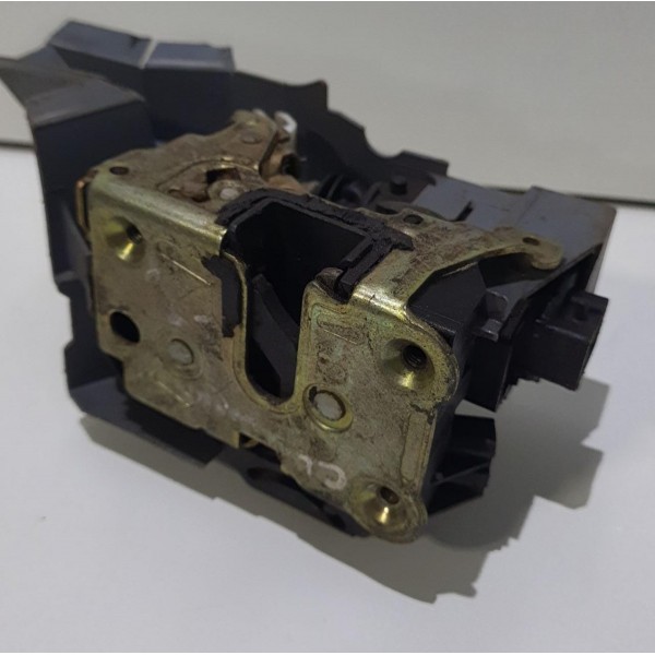 Fechadura Porta Dianteira Esquerda Renault Clio 02/12