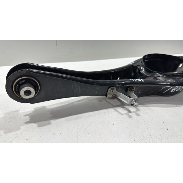 Balança Bandeja Traseira Esquerda Vw Taos 2023 A 2025