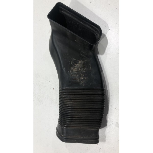 Duto Entrada De Ar Motor Audi A4 1995 A 1999 8d0129617e