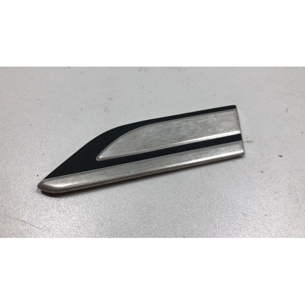 Emblema Lateral Porta Esquerda Nivus 2021 2022 2023 Preto