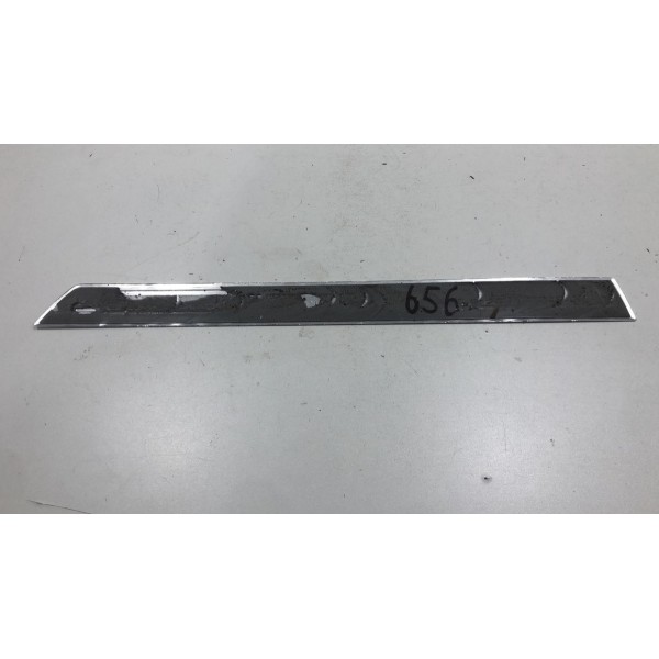 Soleira Dianteira Esquerda Vw Taos Highline 2023 2024 2025 Cinza