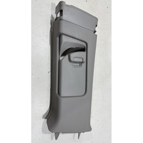 Acabamento Coluna Lado Esquerdo Chevrolet Sonic 95910146