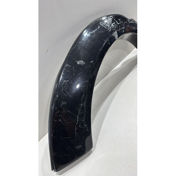 Moldura Paralama Dianteiro Esquerdo L200 Outdoor