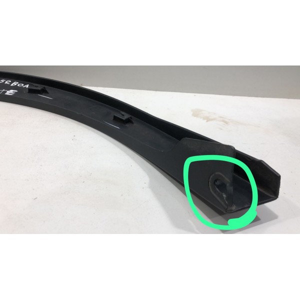 Moldura Traseira Esquerda Kicks 2017 2018 2019 2020 2021 - Preto