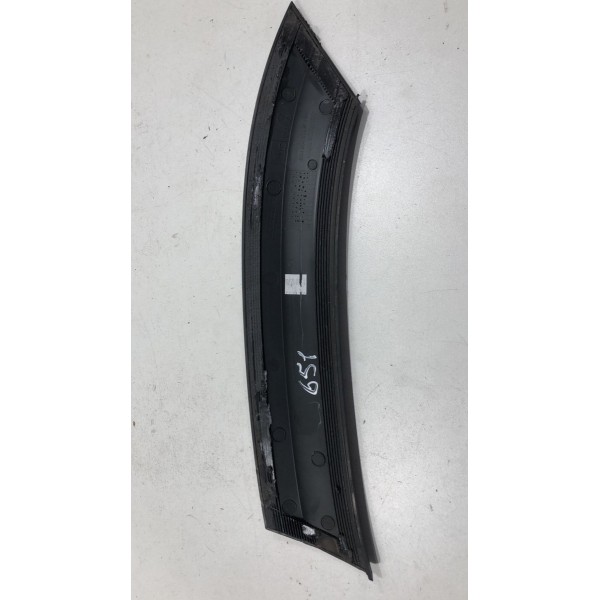 Aplique Paralama Roda Traseira Direita Taos 22/25 Original