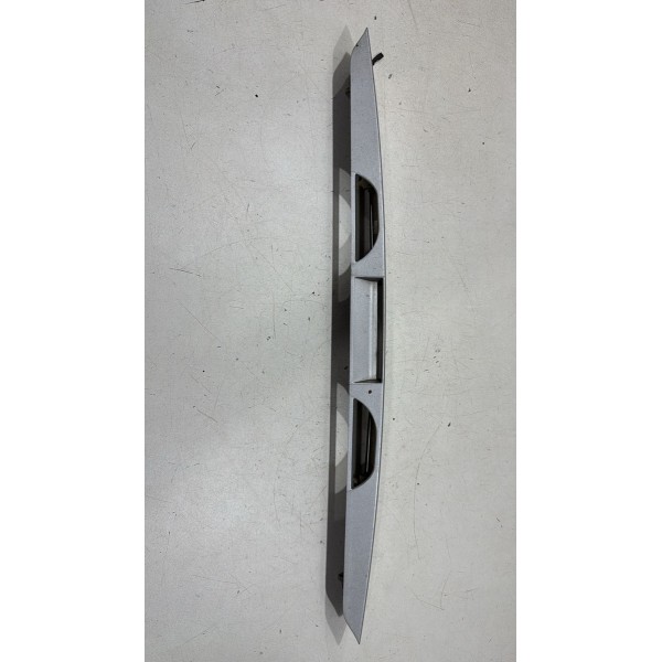 Moldura Porta Mala Kia Cerato Ano 2010 Usado Original