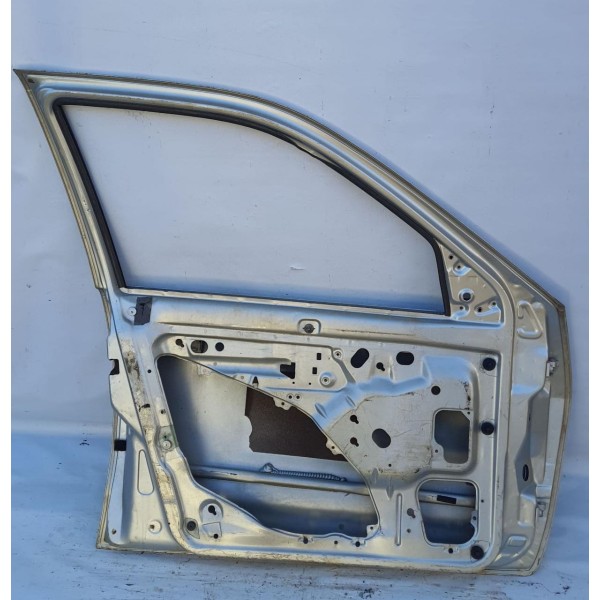 Porta Dianteira Vw Polo Classic Esquerda 98 A 2001